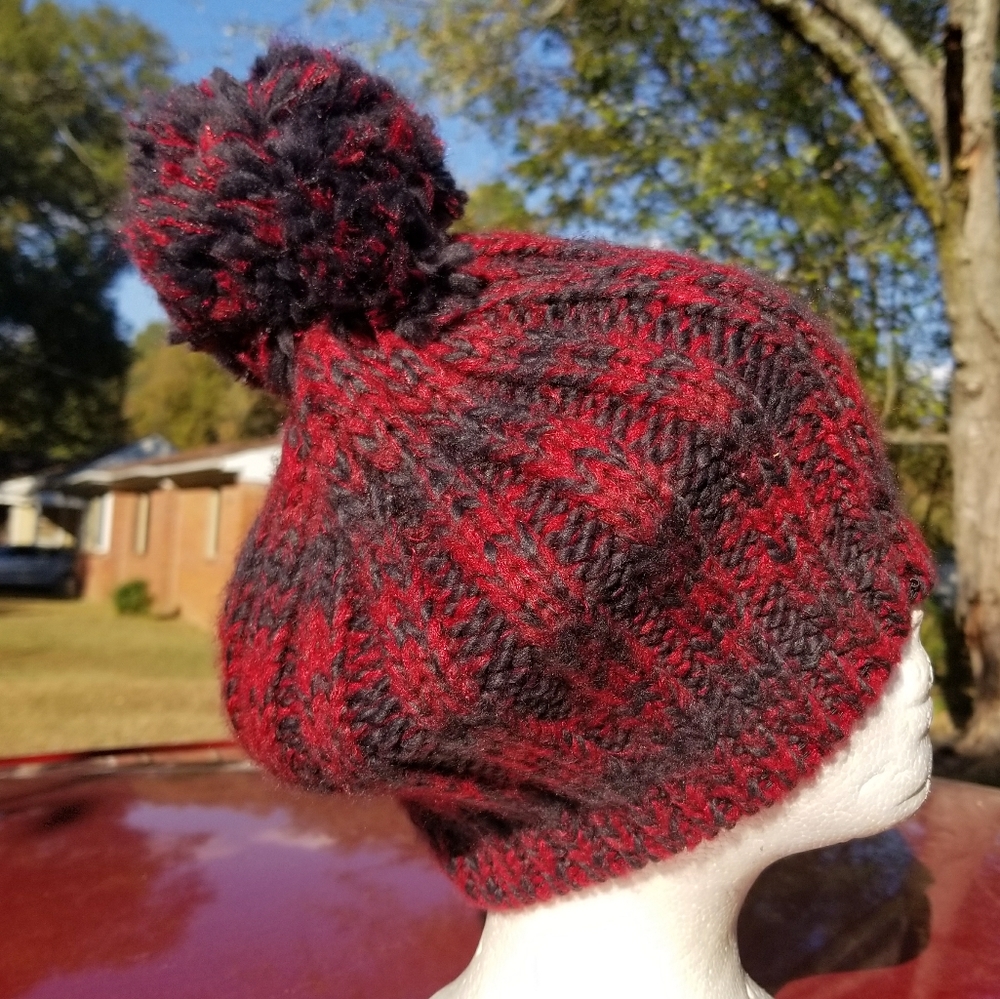 Pom Pom cap